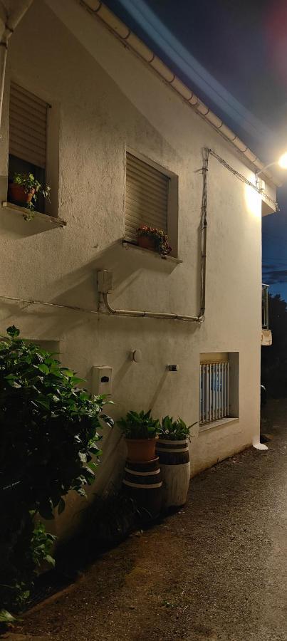 Casita Junto Al Rio En Un Entorno Natural Monforte De Lemos Εξωτερικό φωτογραφία